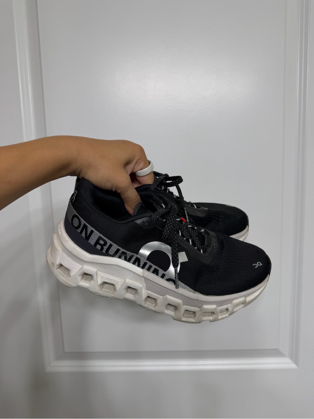 On Cloudmonster 2 running shoes